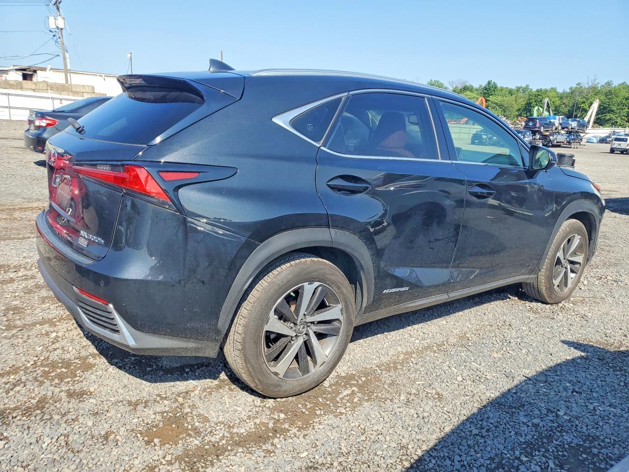 2020 LEXUS NX 300H — снимка 3
