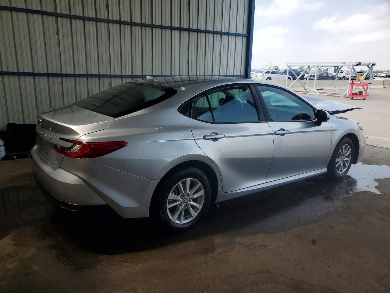 2026 TOYOTA CAMRY LE — снимка 3