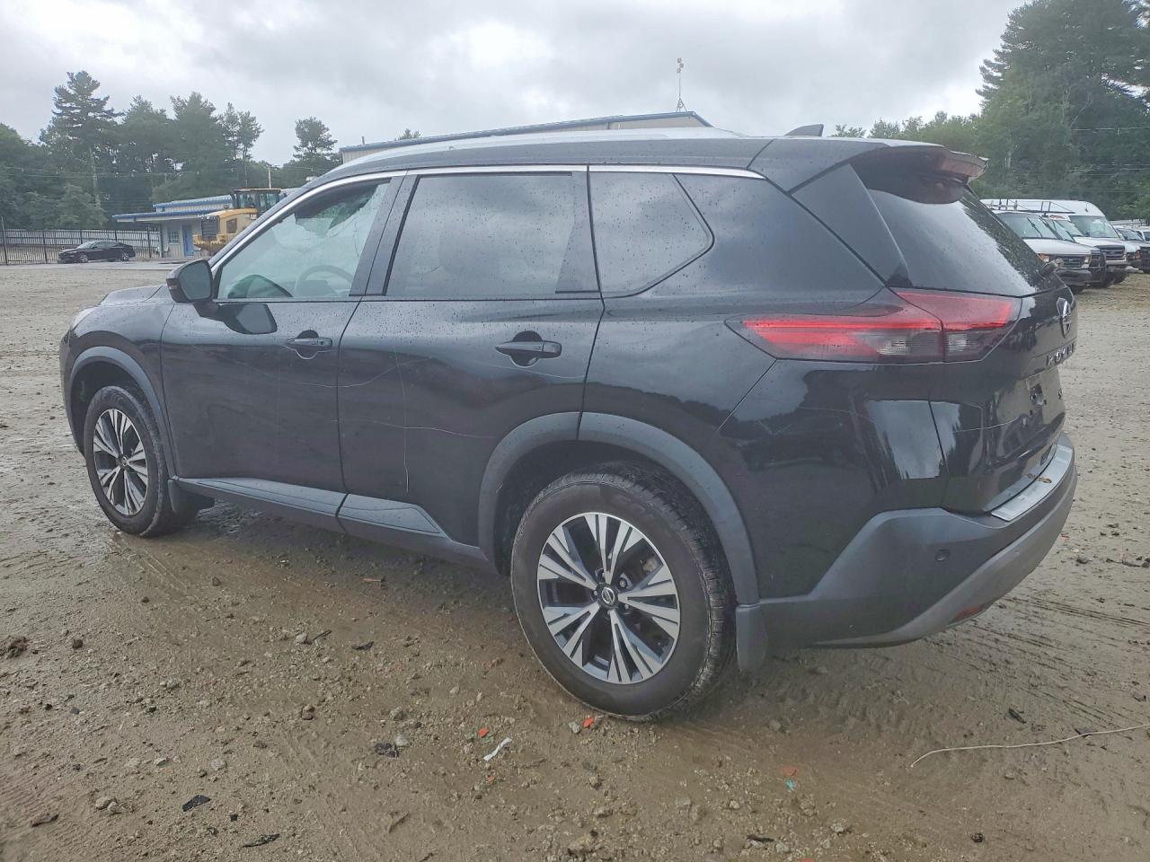 2021 NISSAN ROGUE SV — снимка 2