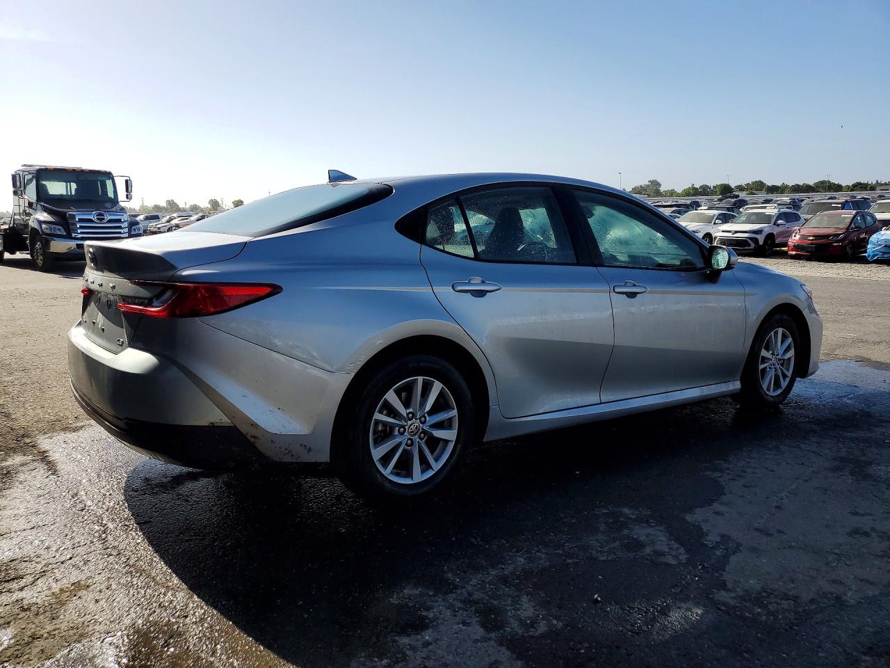 2025 TOYOTA CAMRY LE — снимка 3