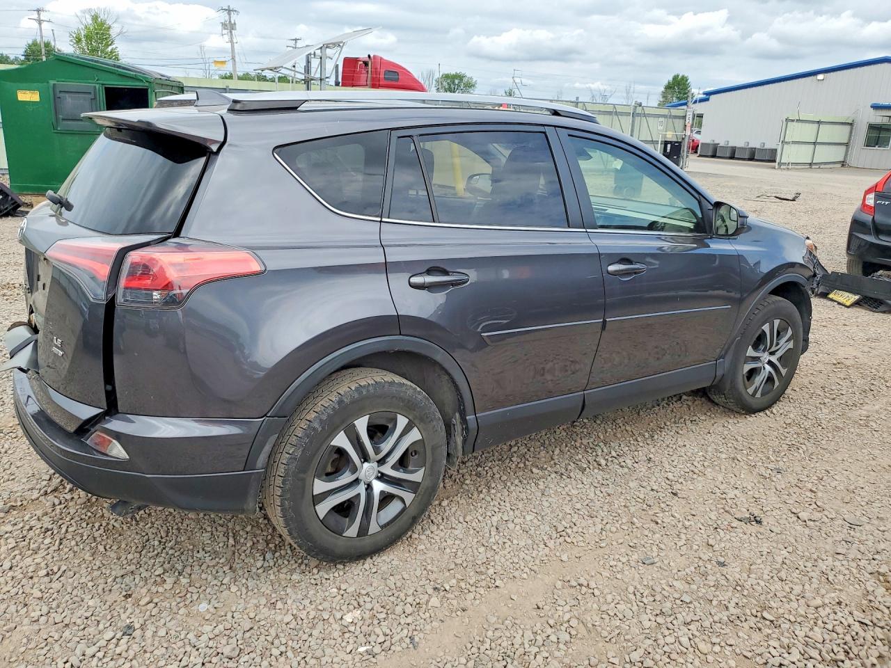 2018 TOYOTA RAV4 LE — снимка 3