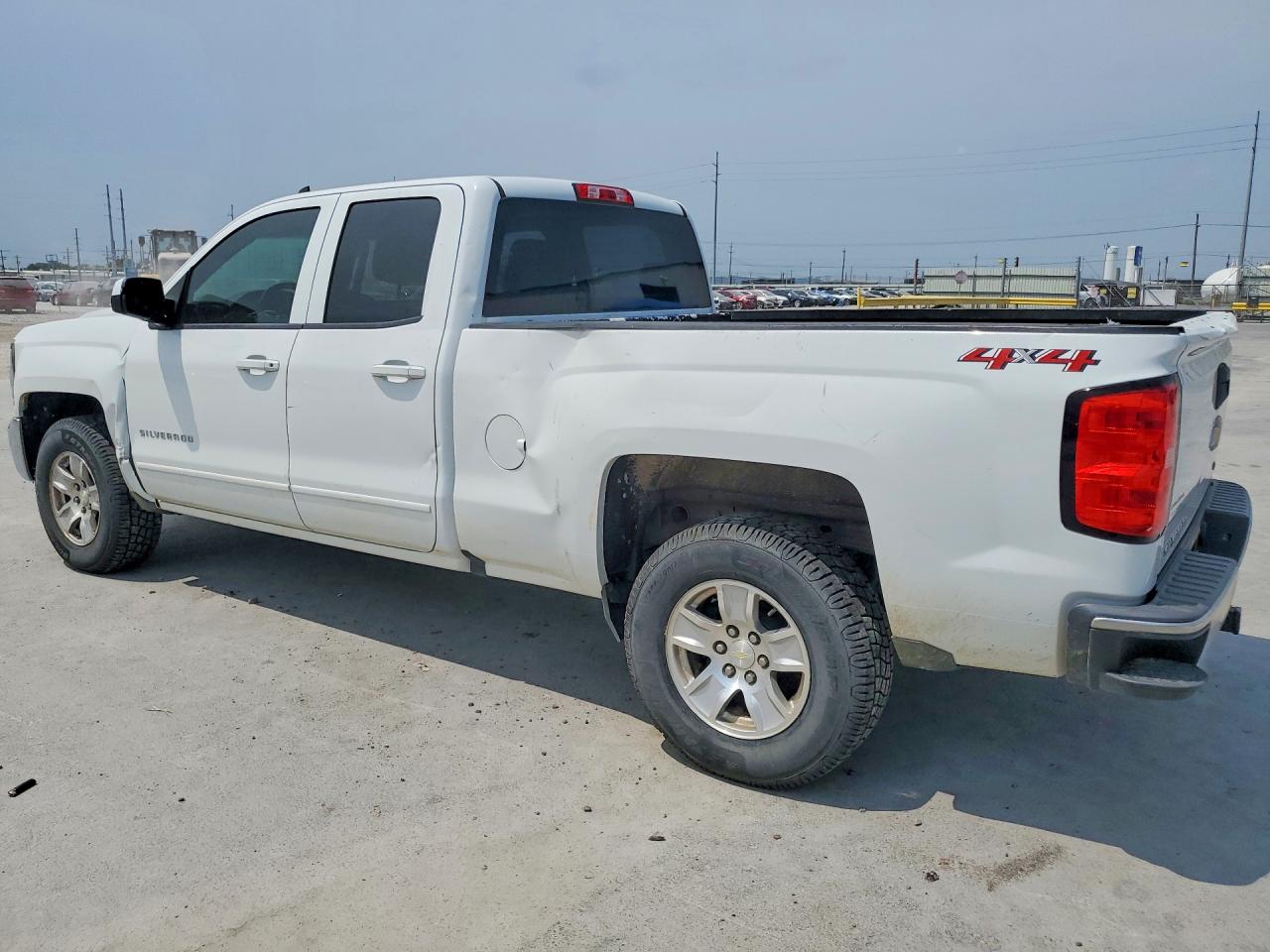 2018 CHEVROLET SILVERADO K1500 LT — снимка 2