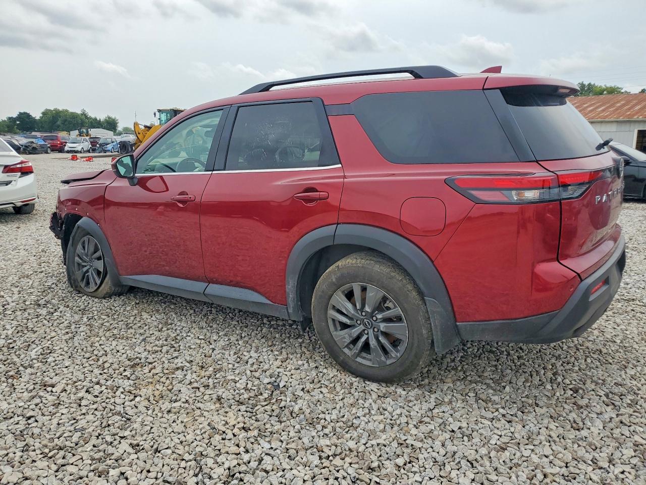 2022 NISSAN PATHFINDER SV — снимка 2