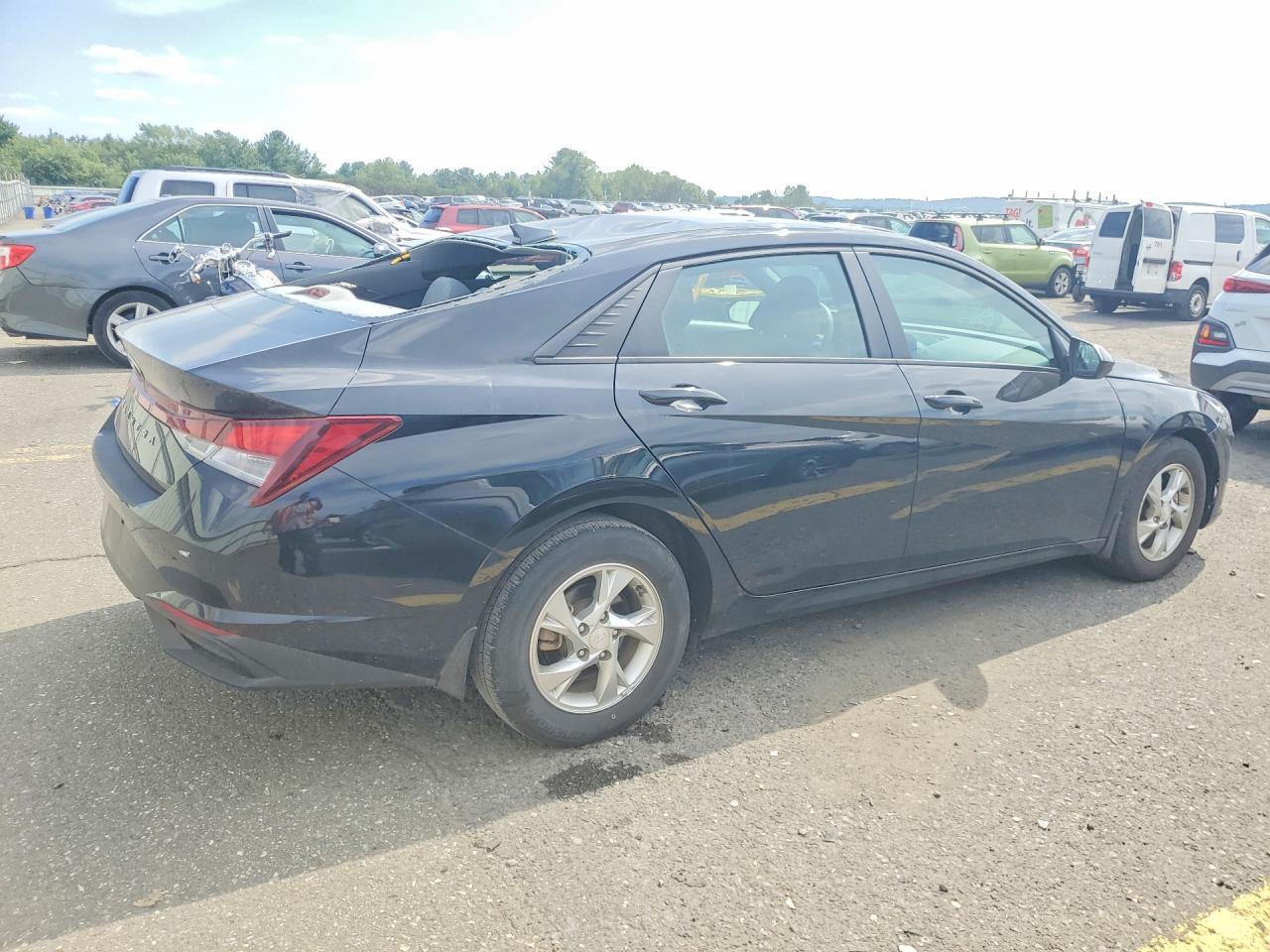 2023 HYUNDAI ELANTRA SE — снимка 3