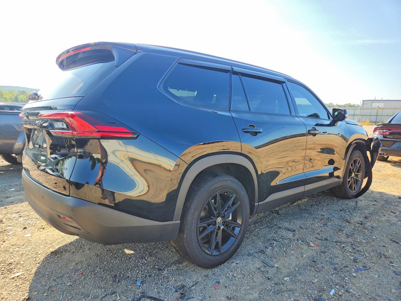 2026 TOYOTA GRAND HIGHLANDER HYBRID NIGHTSHADE — снимка 3