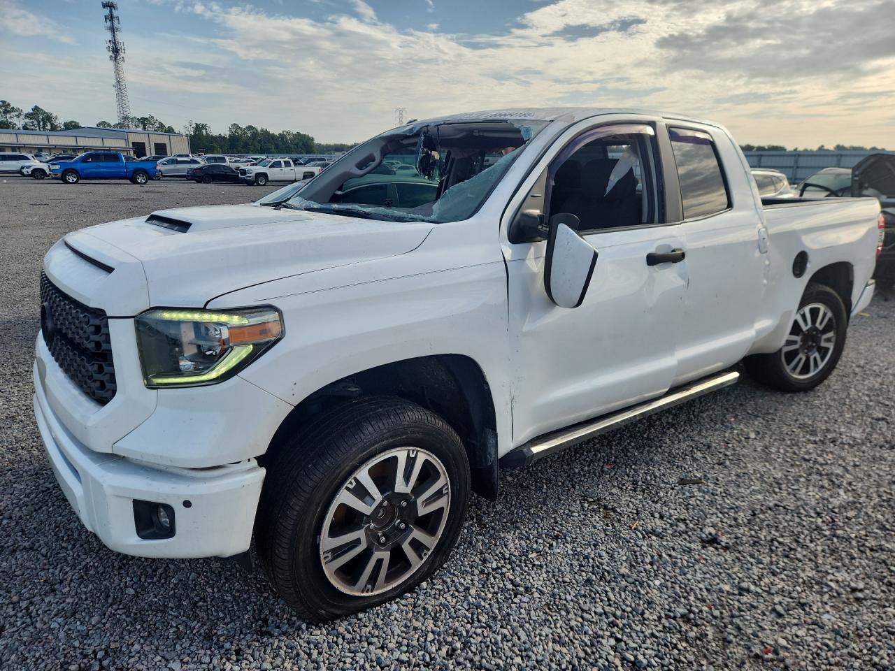 2018 TOYOTA TUNDRA SR5