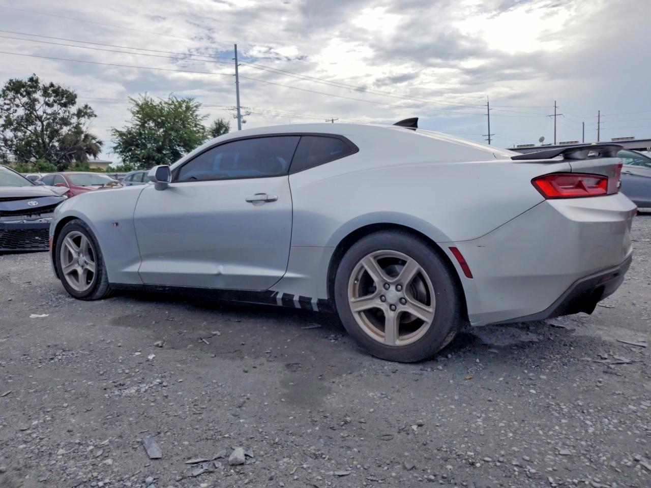 2016 CHEVROLET CAMARO LT — снимка 2