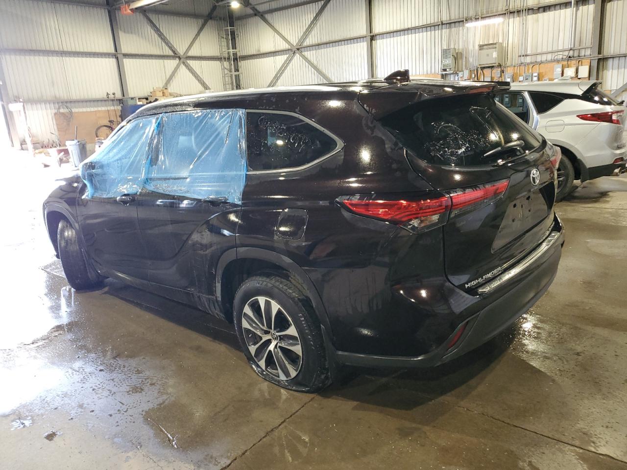 2021 TOYOTA HIGHLANDER XLE — снимка 2