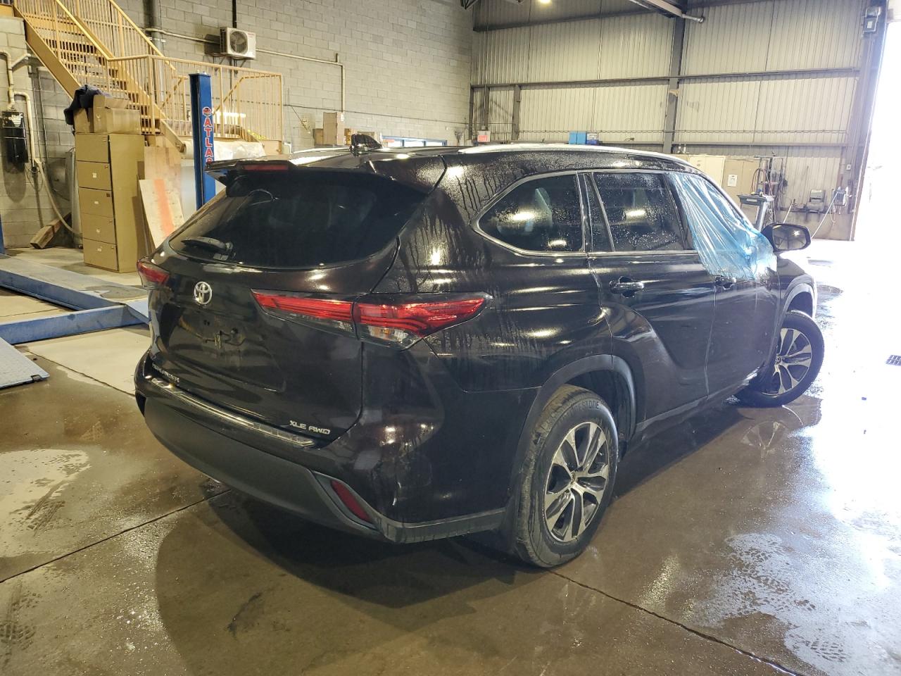 2021 TOYOTA HIGHLANDER XLE — снимка 3