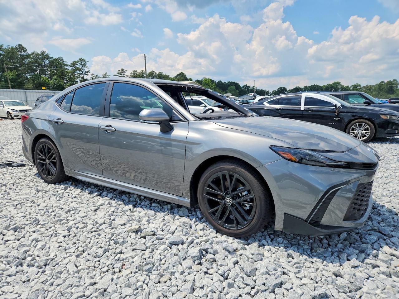 2026 TOYOTA CAMRY SE — снимка 4