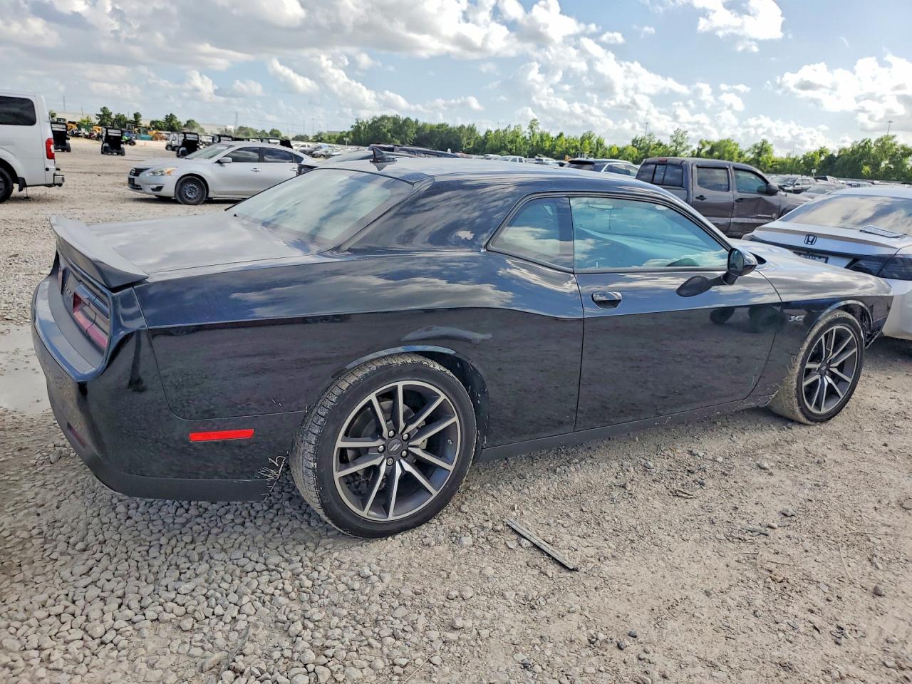 2023 DODGE CHALLENGER R/T — снимка 3