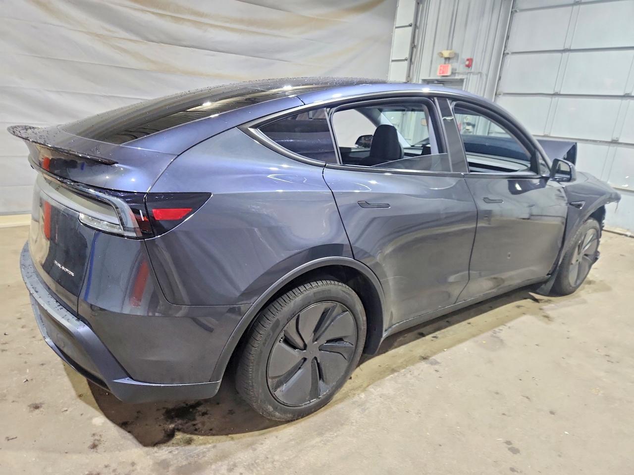 2026 TESLA MODEL Y — снимка 3