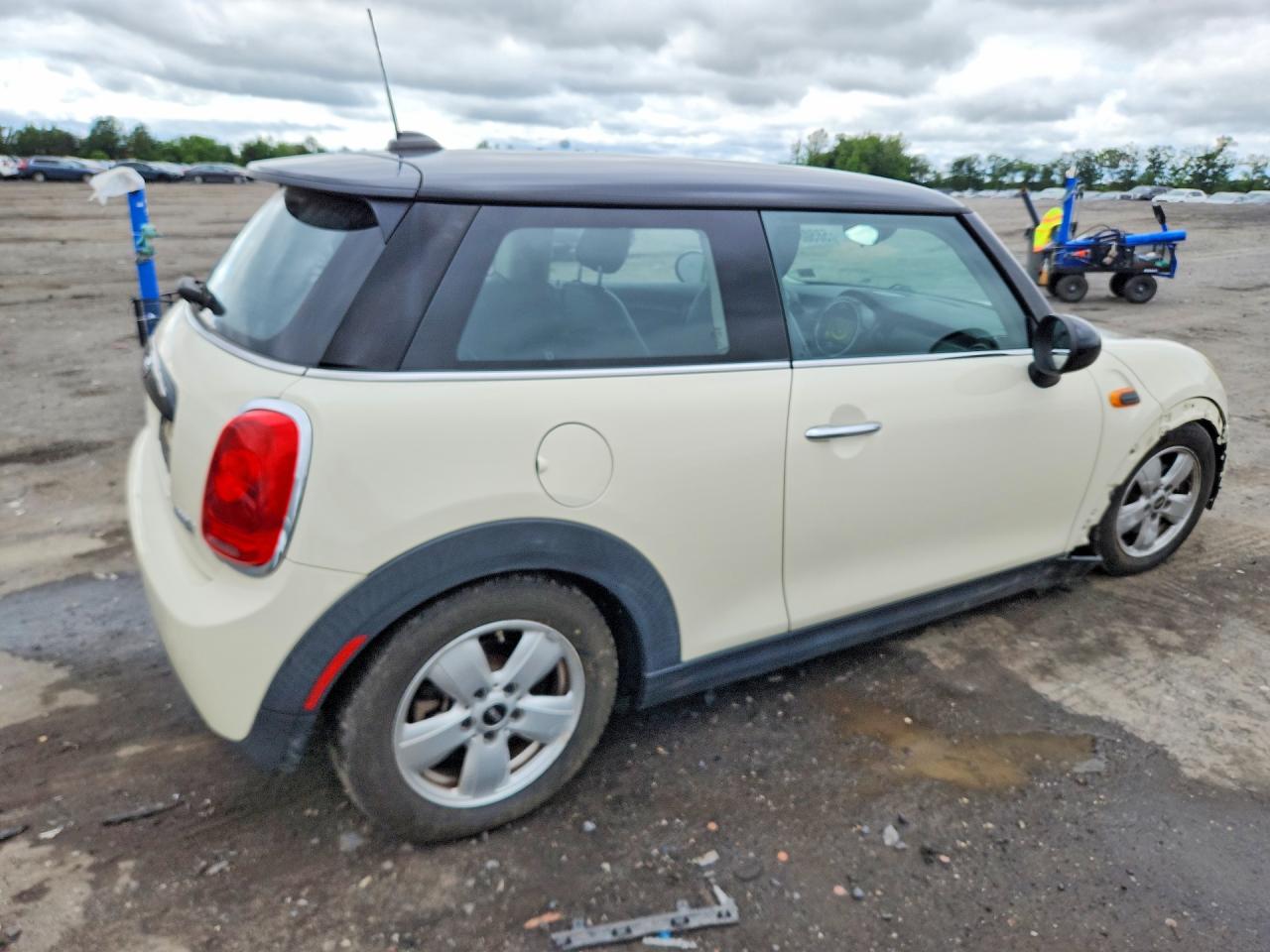 2017 MINI COOPER — снимка 3