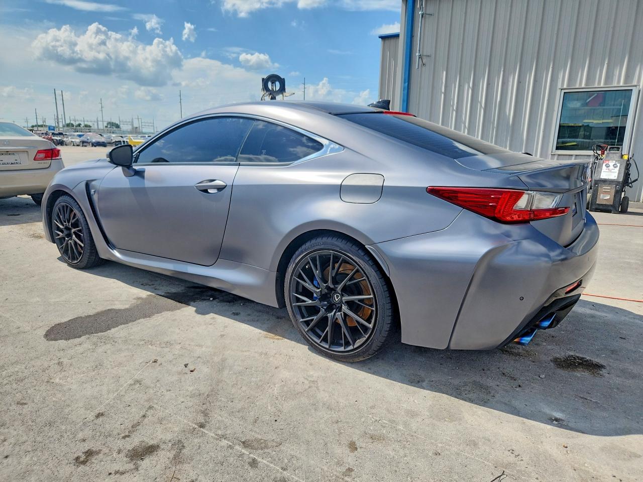 2019 LEXUS RC F BASE — снимка 2