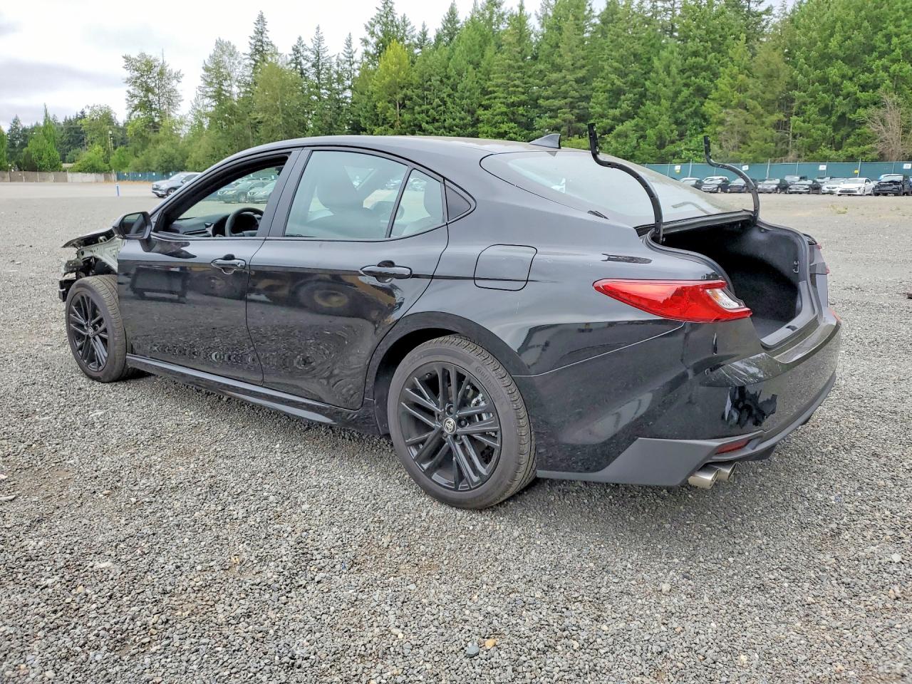 2026 TOYOTA CAMRY SE — снимка 2