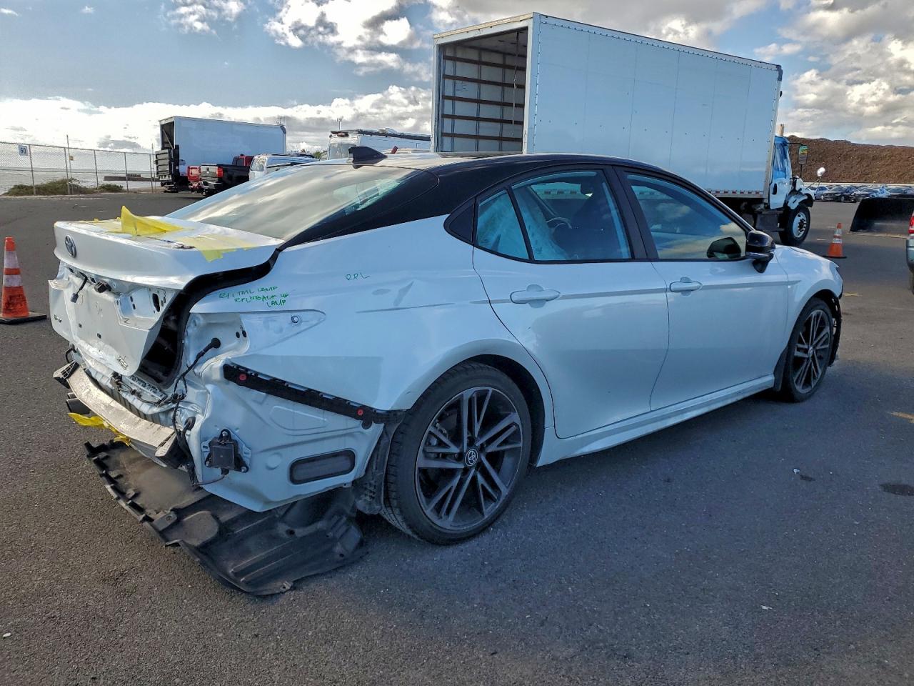 2025 TOYOTA CAMRY XSE — снимка 3