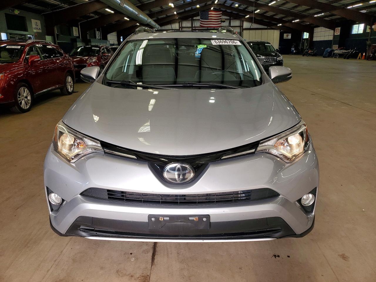 2018 TOYOTA RAV4 XLE — снимка 5