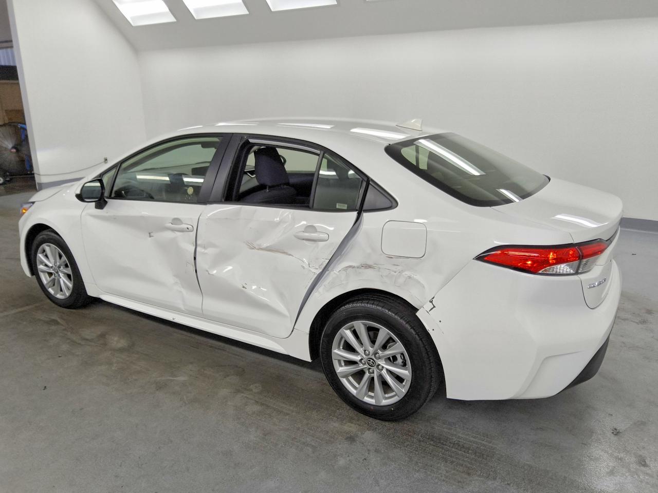 2026 TOYOTA COROLLA HYBRID LE — снимка 2