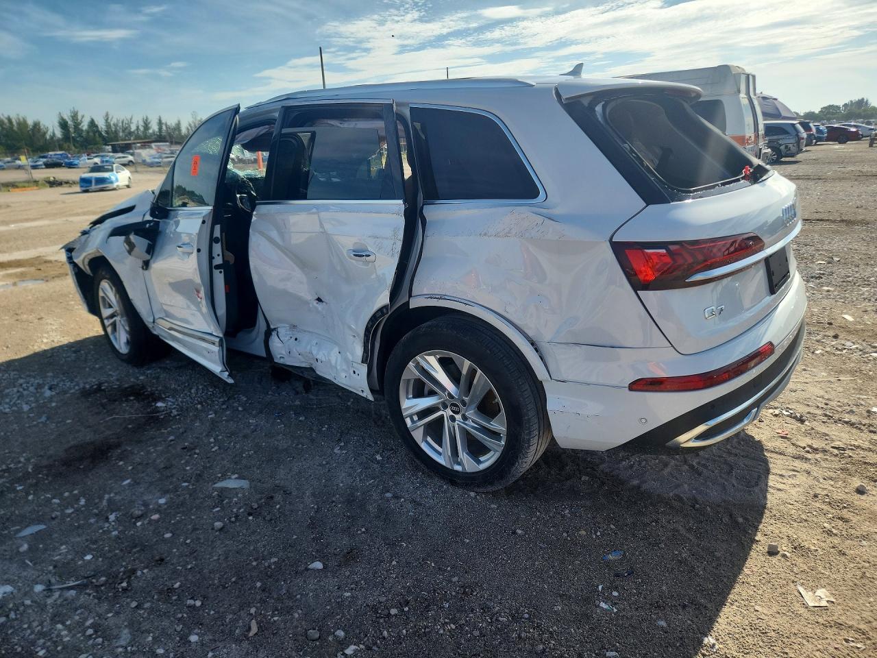 2023 AUDI Q7 PREMIUM PLUS — снимка 2