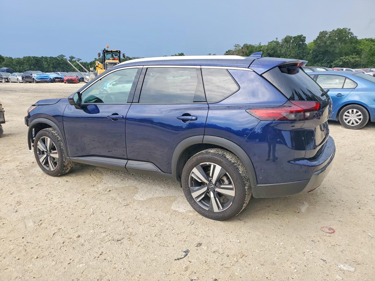 2026 NISSAN ROGUE SL — снимка 2