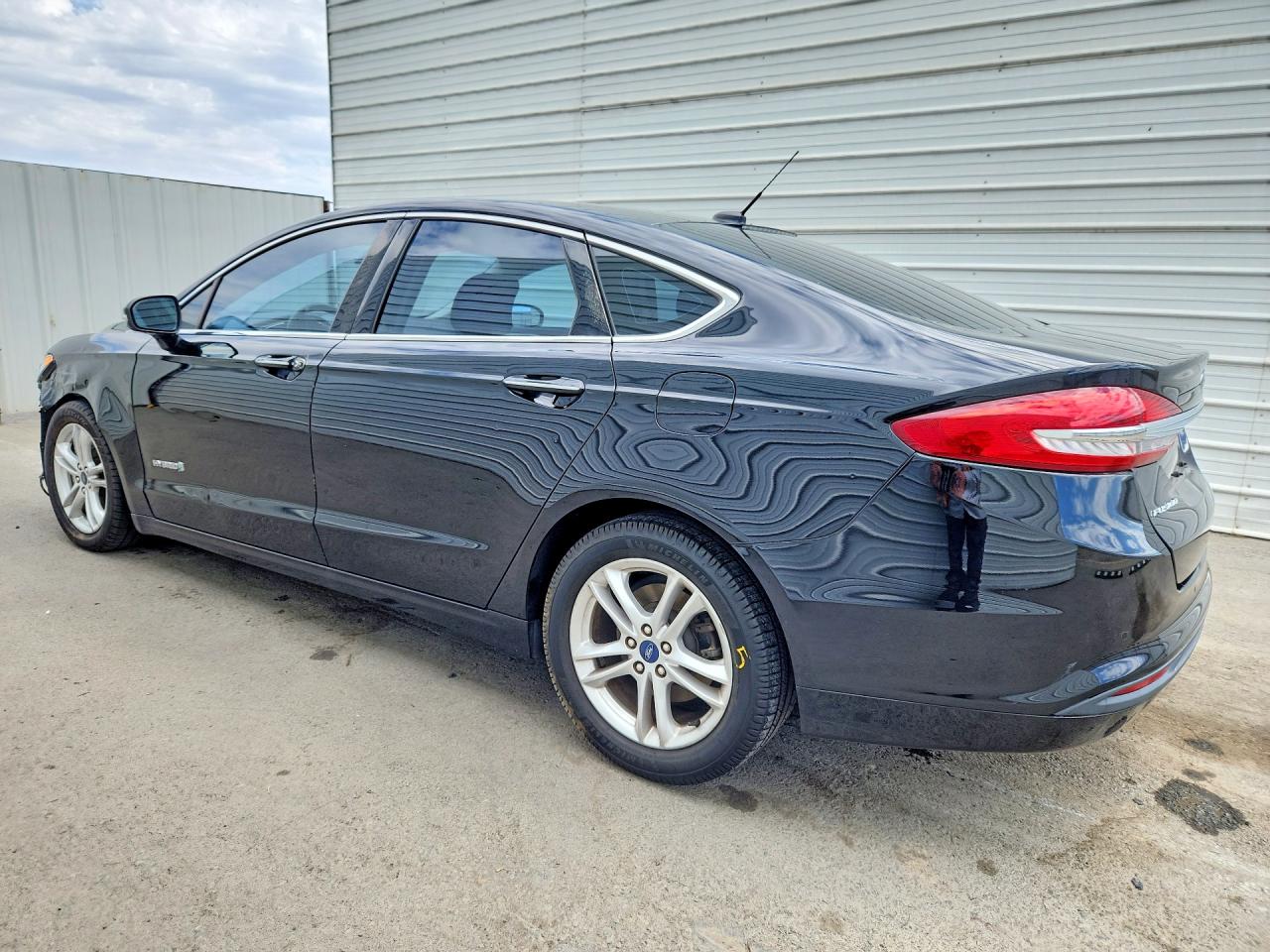 2018 FORD FUSION SE HYBRID — снимка 2