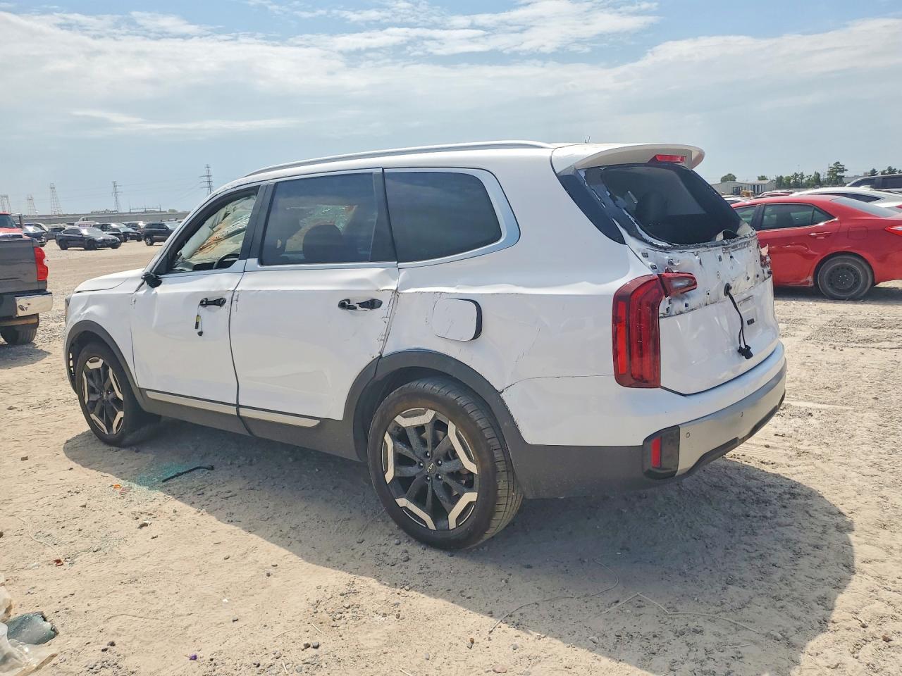 2023 KIA TELLURIDE S — снимка 2