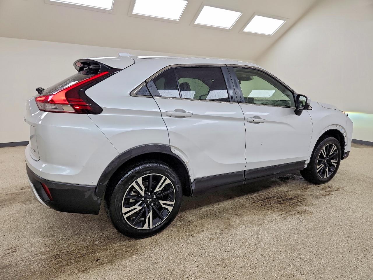 2025 MITSUBISHI ECLIPSE CROSS SE — снимка 3