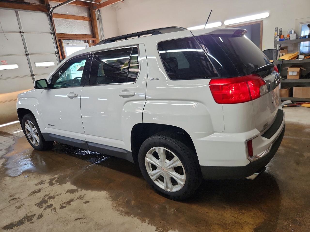 2017 GMC TERRAIN SLE — снимка 2