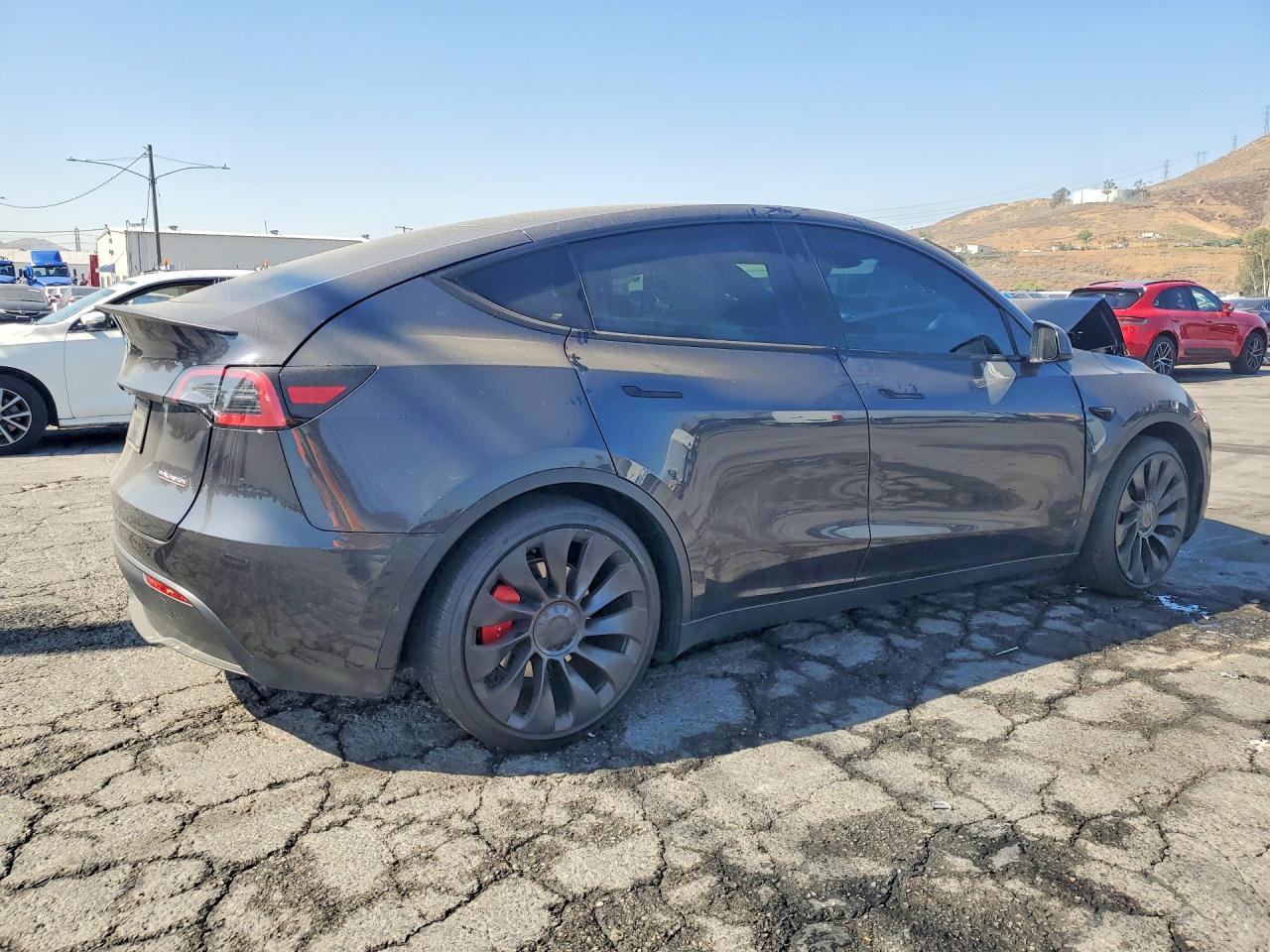 2025 TESLA MODEL Y — снимка 3