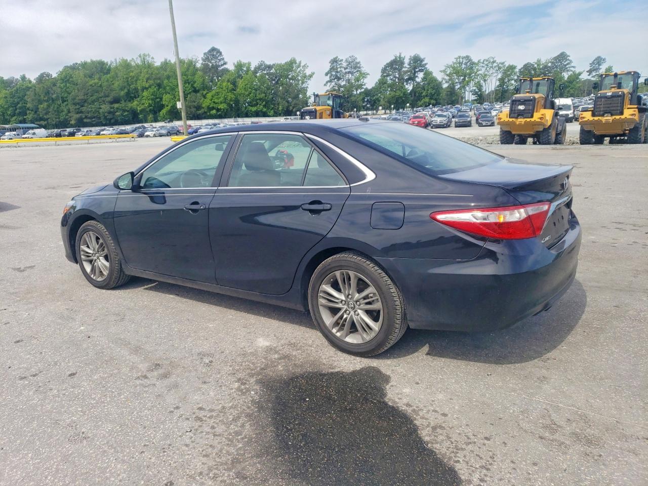 2017 TOYOTA CAMRY SE — снимка 2