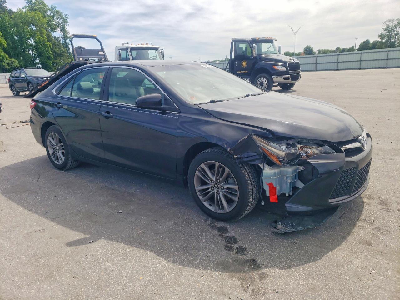 2017 TOYOTA CAMRY SE — снимка 4