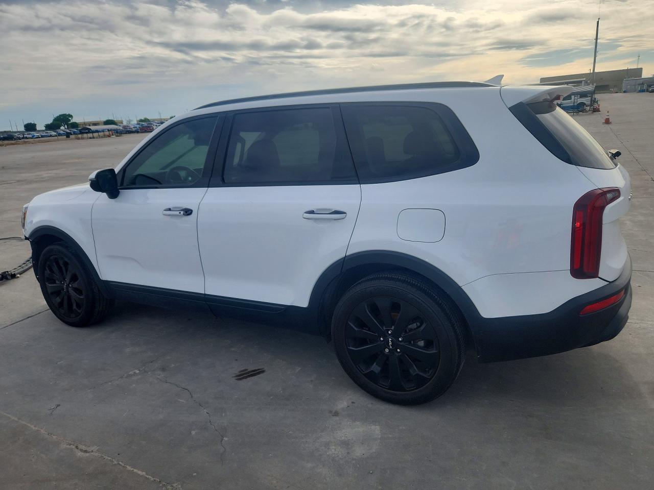 2022 KIA TELLURIDE S — снимка 2