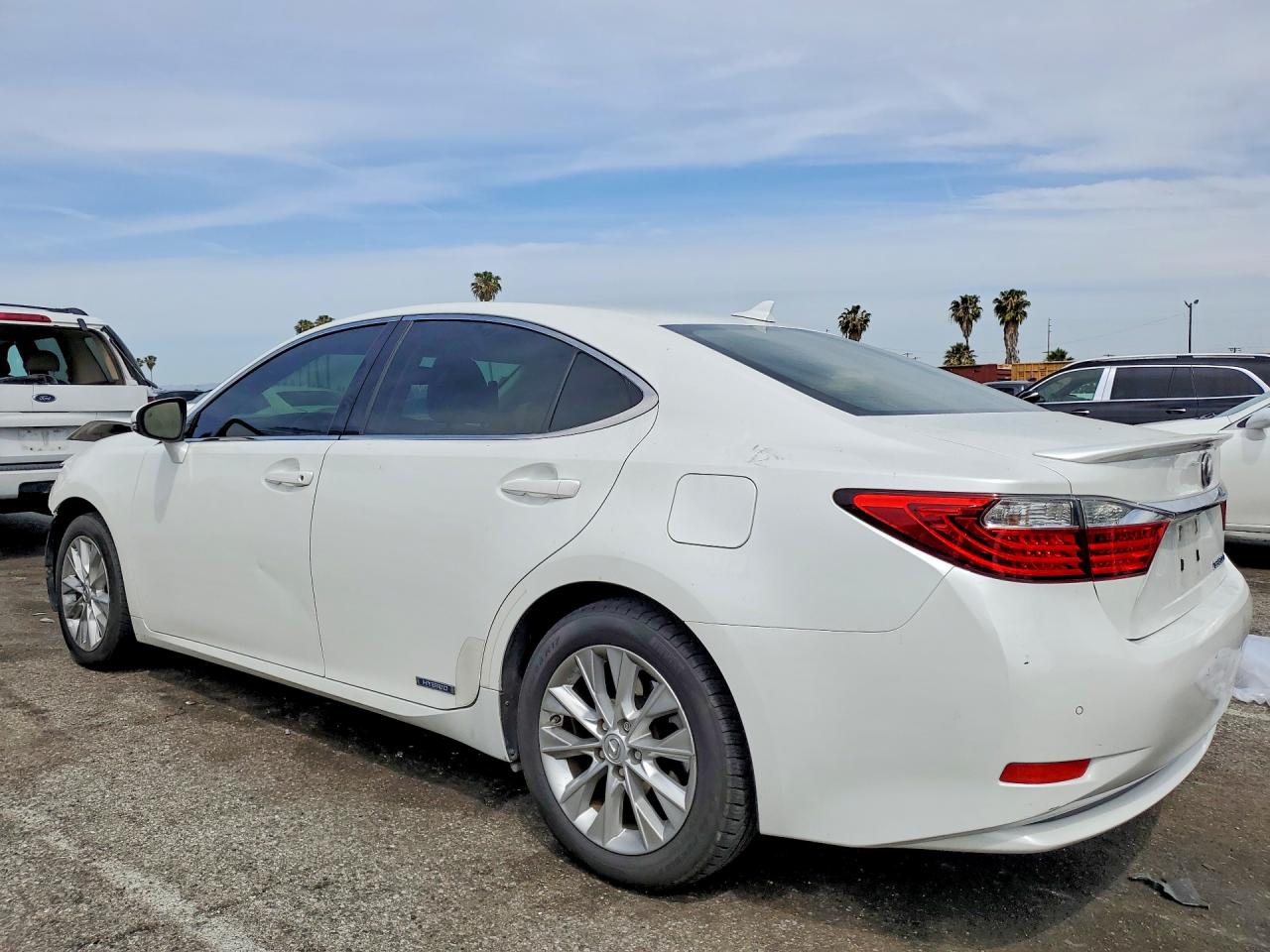 2013 LEXUS ES 300H — снимка 2