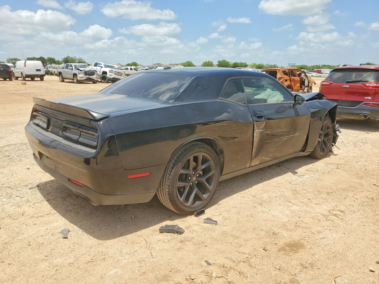 2022 DODGE CHALLENGER R/T — снимка 3