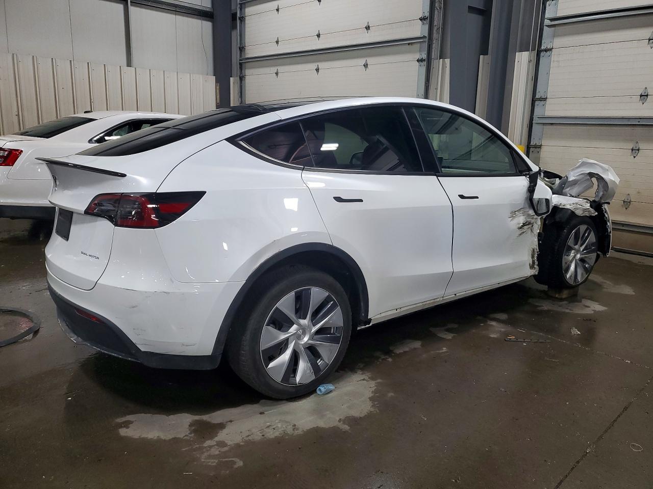 2023 TESLA MODEL Y — снимка 3