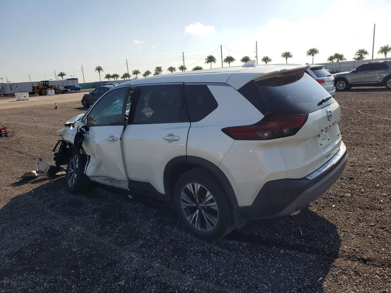 2021 NISSAN ROGUE SV — снимка 2