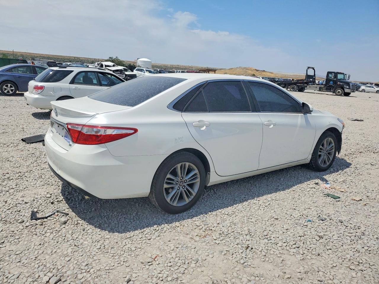 2017 TOYOTA CAMRY SE — снимка 3