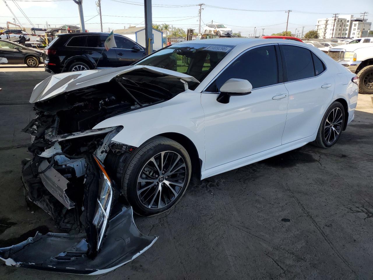 2020 TOYOTA CAMRY SE