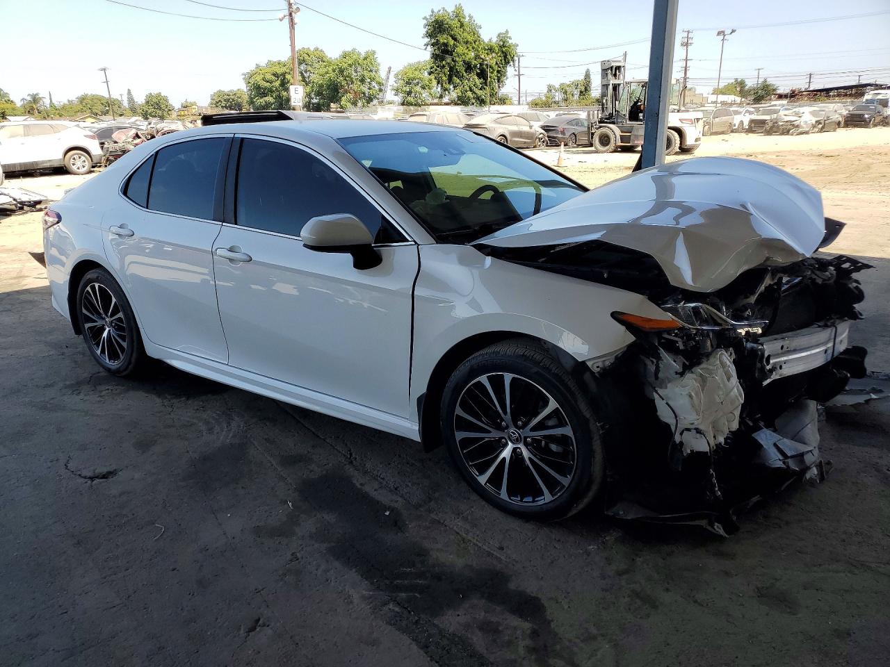 2020 TOYOTA CAMRY SE — снимка 4