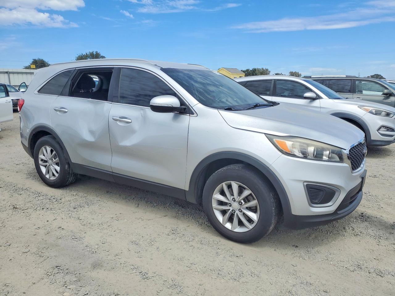 2017 KIA SORENTO LX — снимка 4