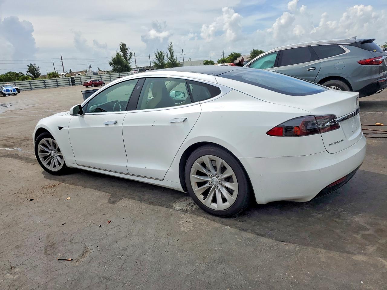 2017 TESLA MODEL S — снимка 2