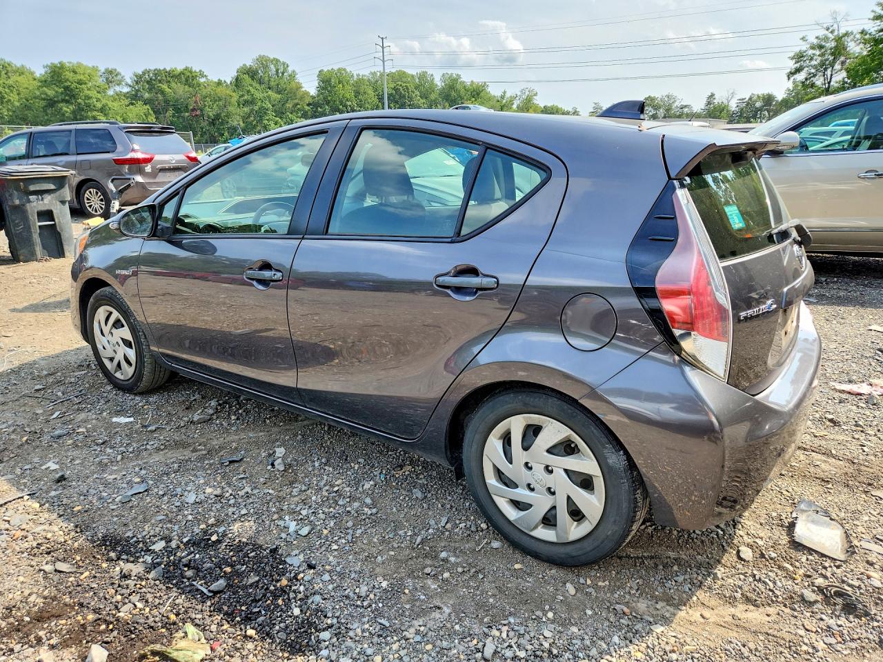 2015 TOYOTA PRIUS C TWO — снимка 2