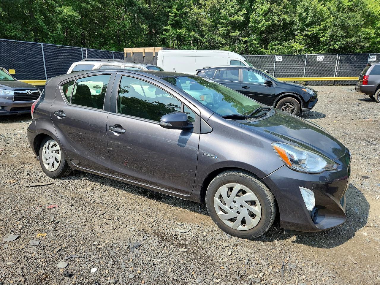 2015 TOYOTA PRIUS C TWO — снимка 4