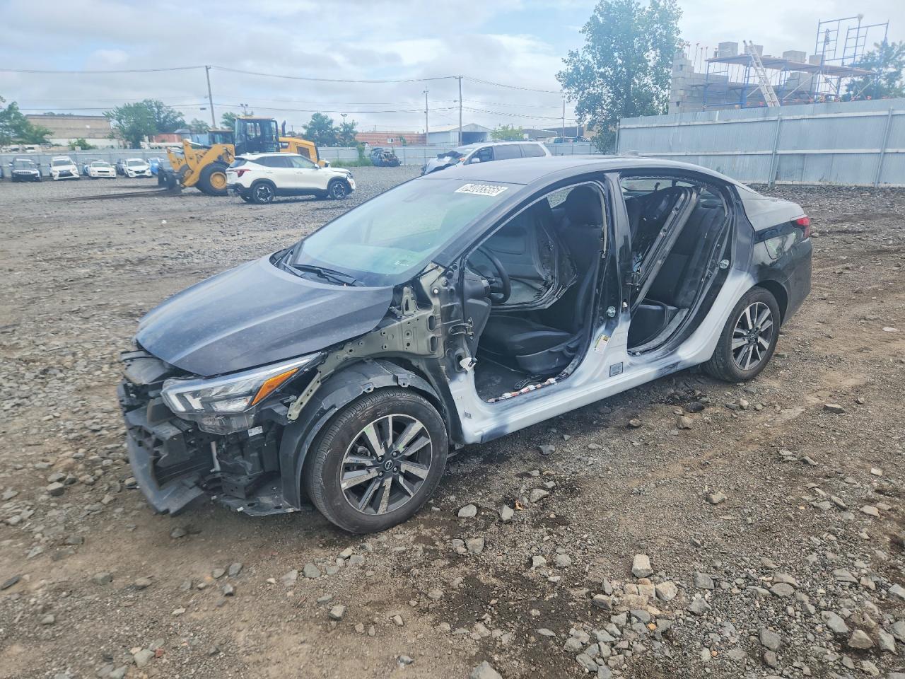 2025 NISSAN VERSA SV