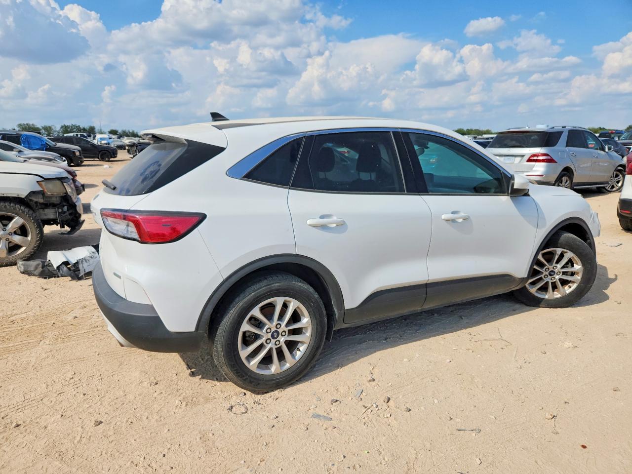 2020 FORD ESCAPE SE — снимка 3