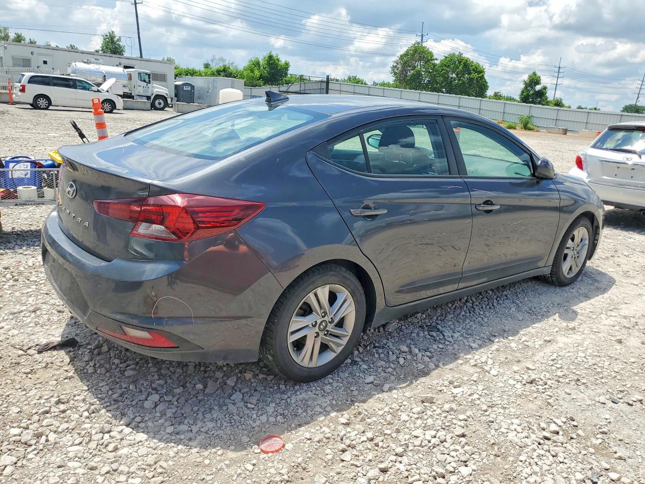 2020 HYUNDAI ELANTRA SEL — снимка 3