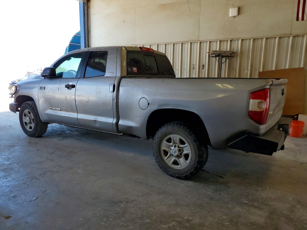 2016 TOYOTA TUNDRA SR5 — снимка 2
