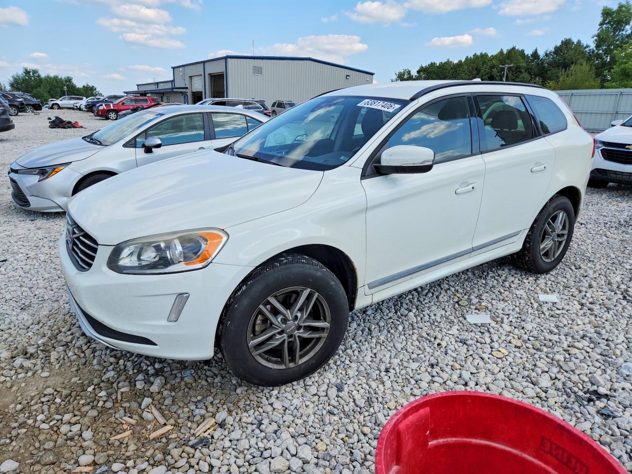 2015 VOLVO XC60 T5