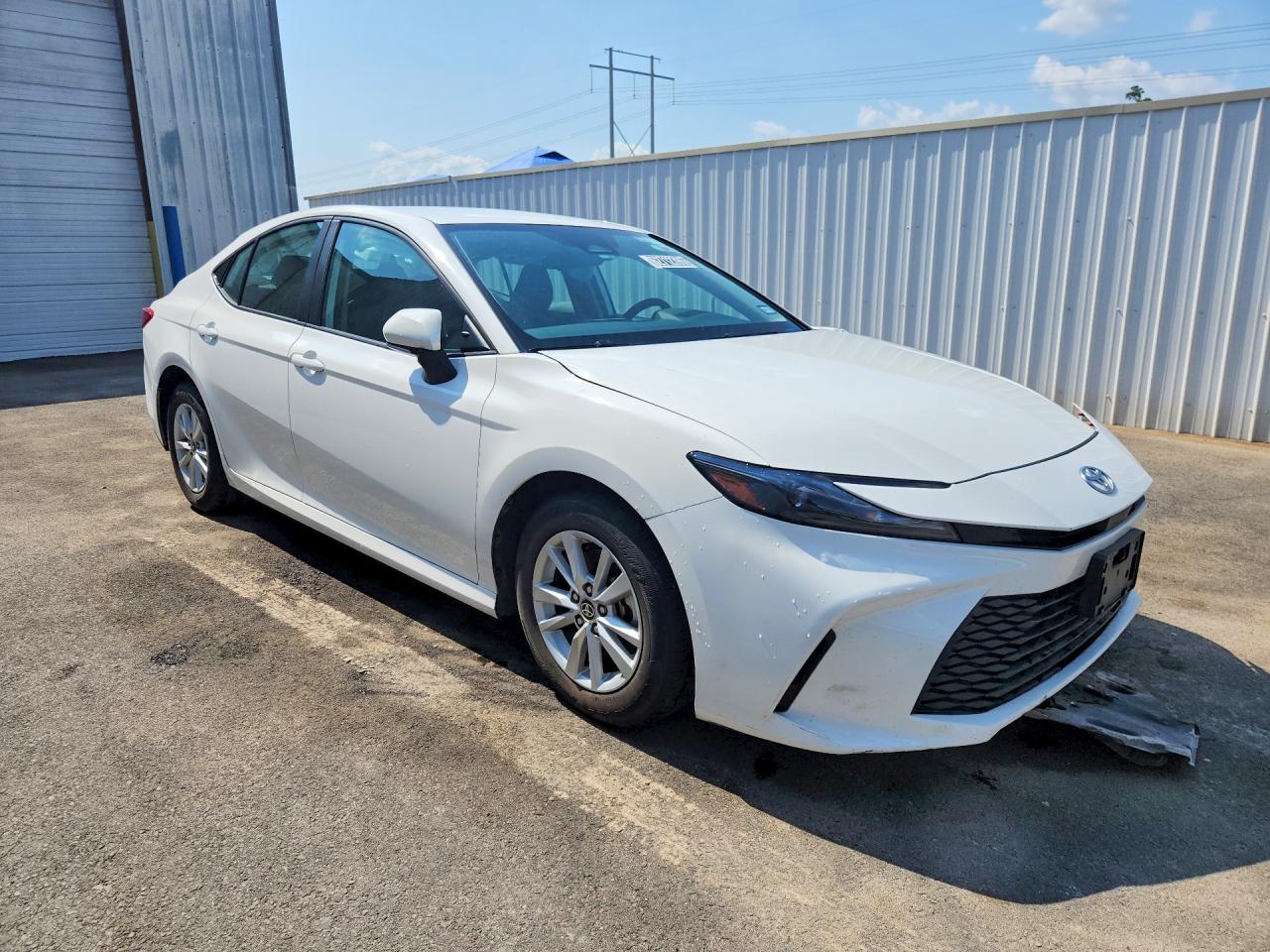 2025 TOYOTA CAMRY LE — снимка 4