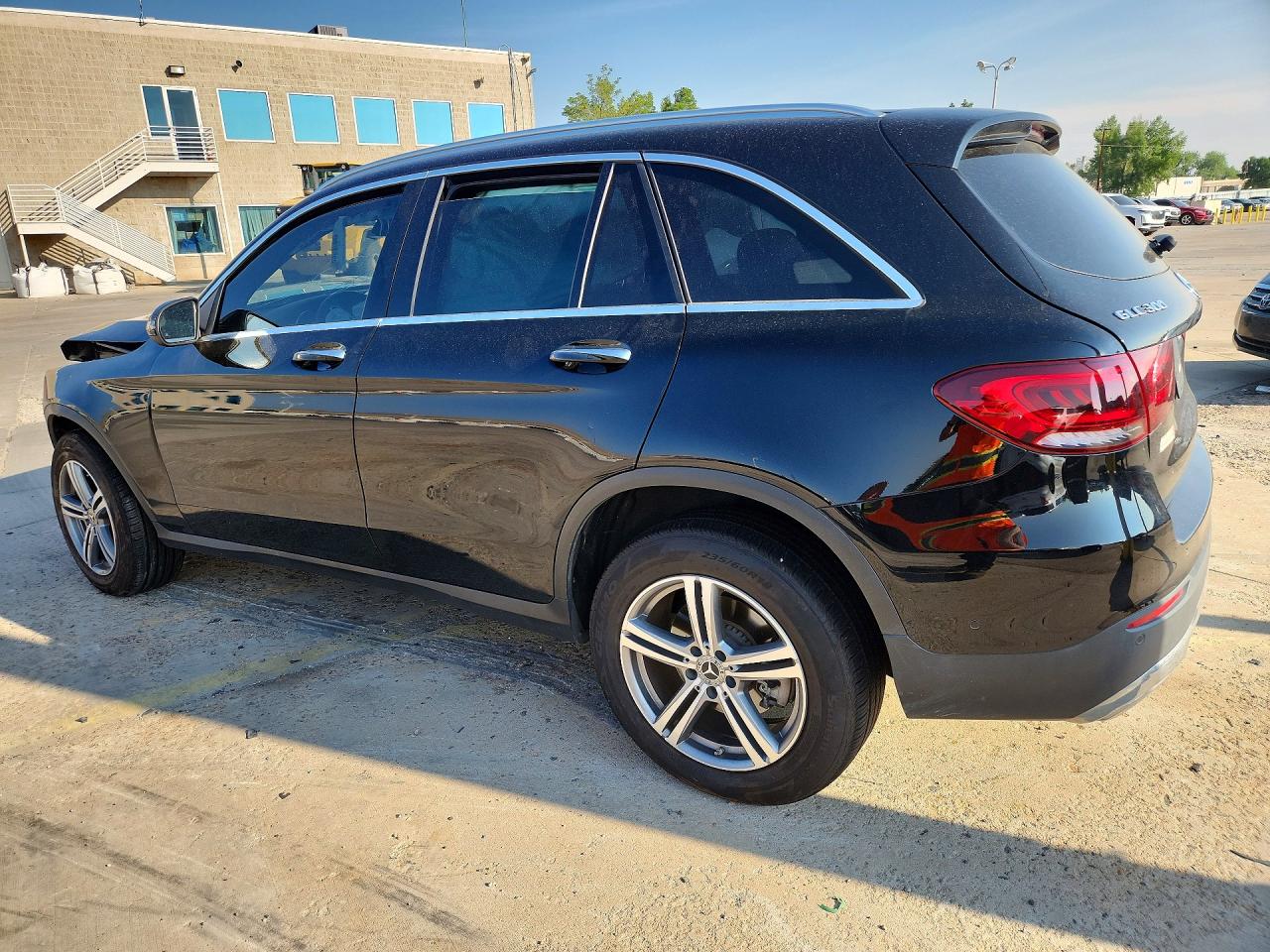 2022 MERCEDES-BENZ GLC 300 4MATIC — снимка 2